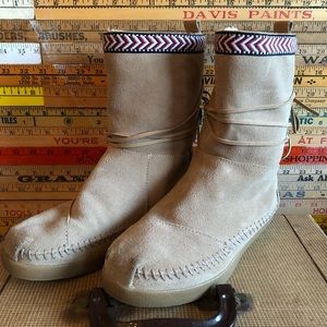 TOMS Boots (Camel/Nude)